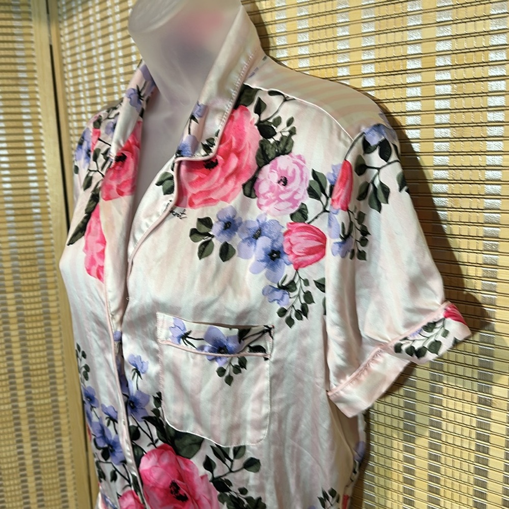 Victoria's Secret Pale Pink Striped Floral Silk Feel Romper Pajamas One Piece M - Picture 8 of 16